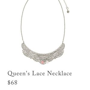 Queens lace necklace